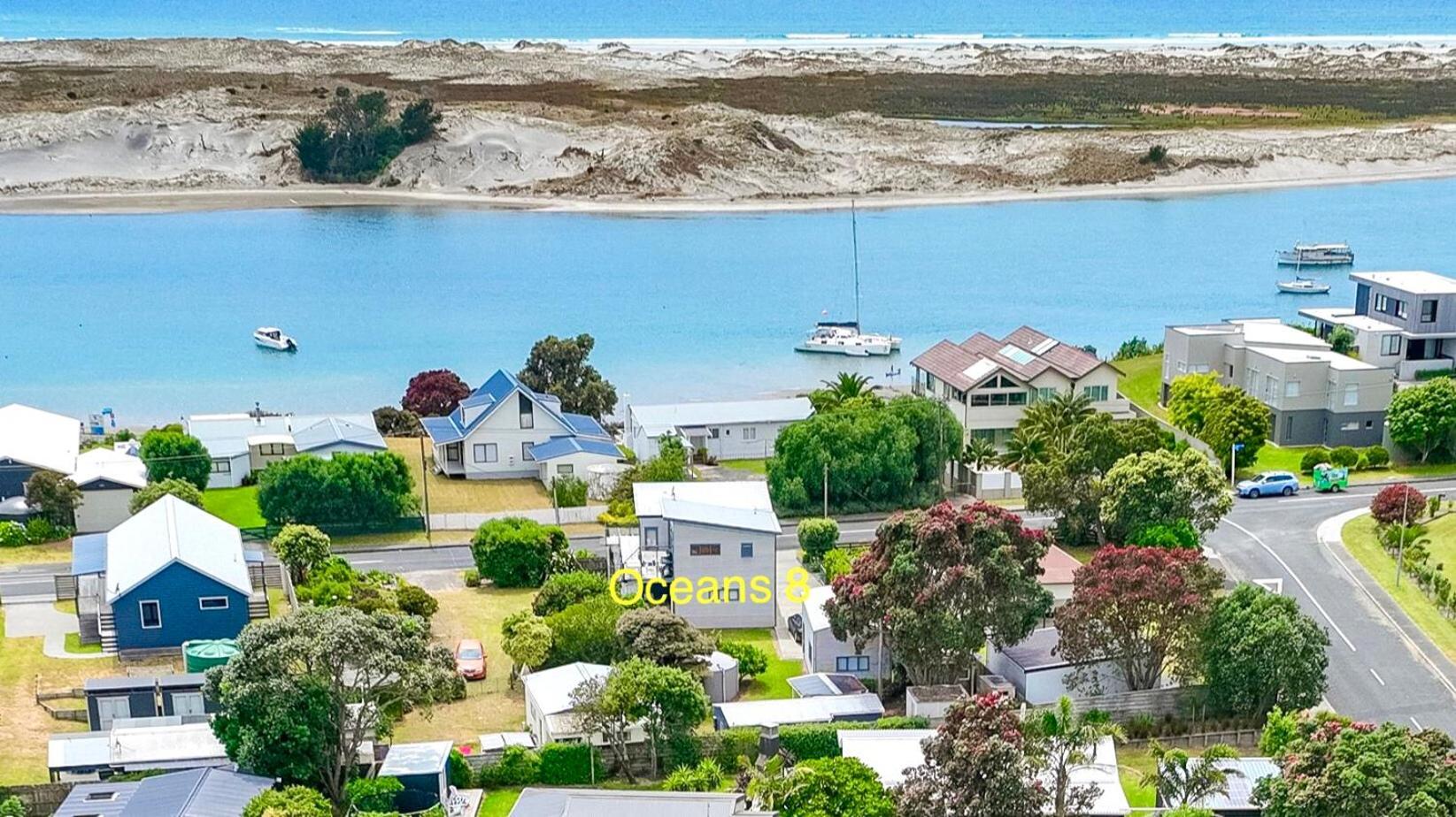 Oceans 8 - Mangawhai Heads Holiday Home 外观 照片