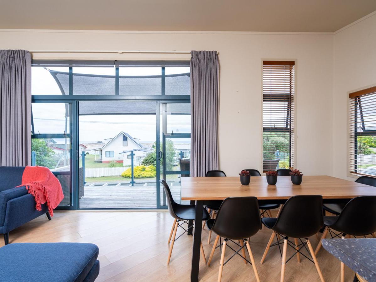Oceans 8 - Mangawhai Heads Holiday Home 外观 照片